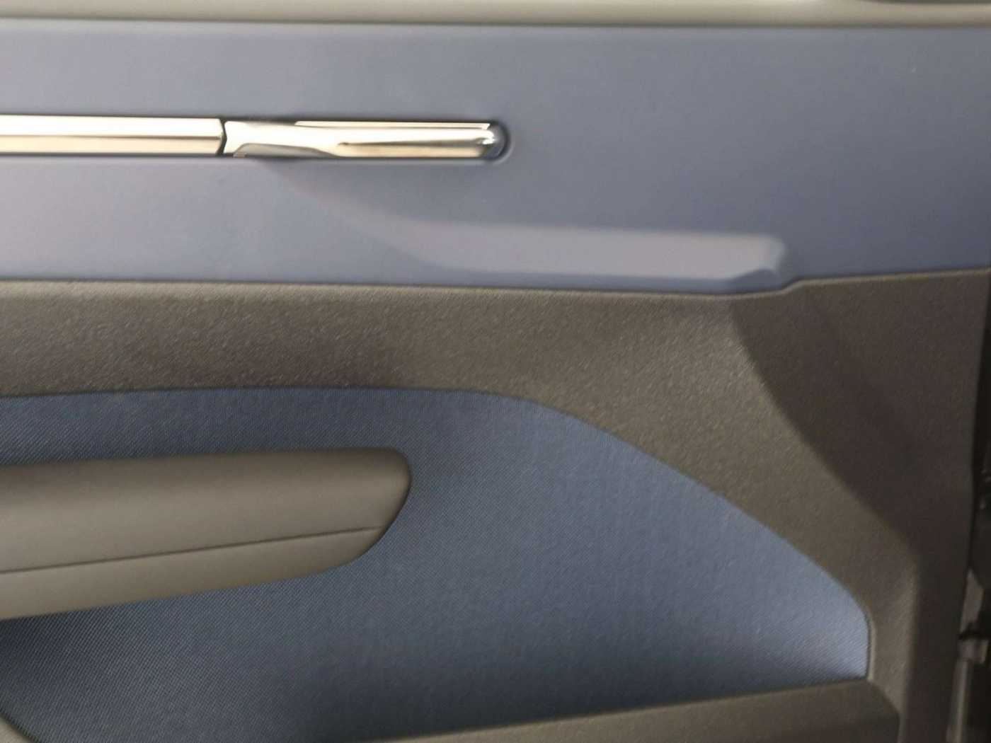 Volvo  Single Plus Pure Electric Extended Range