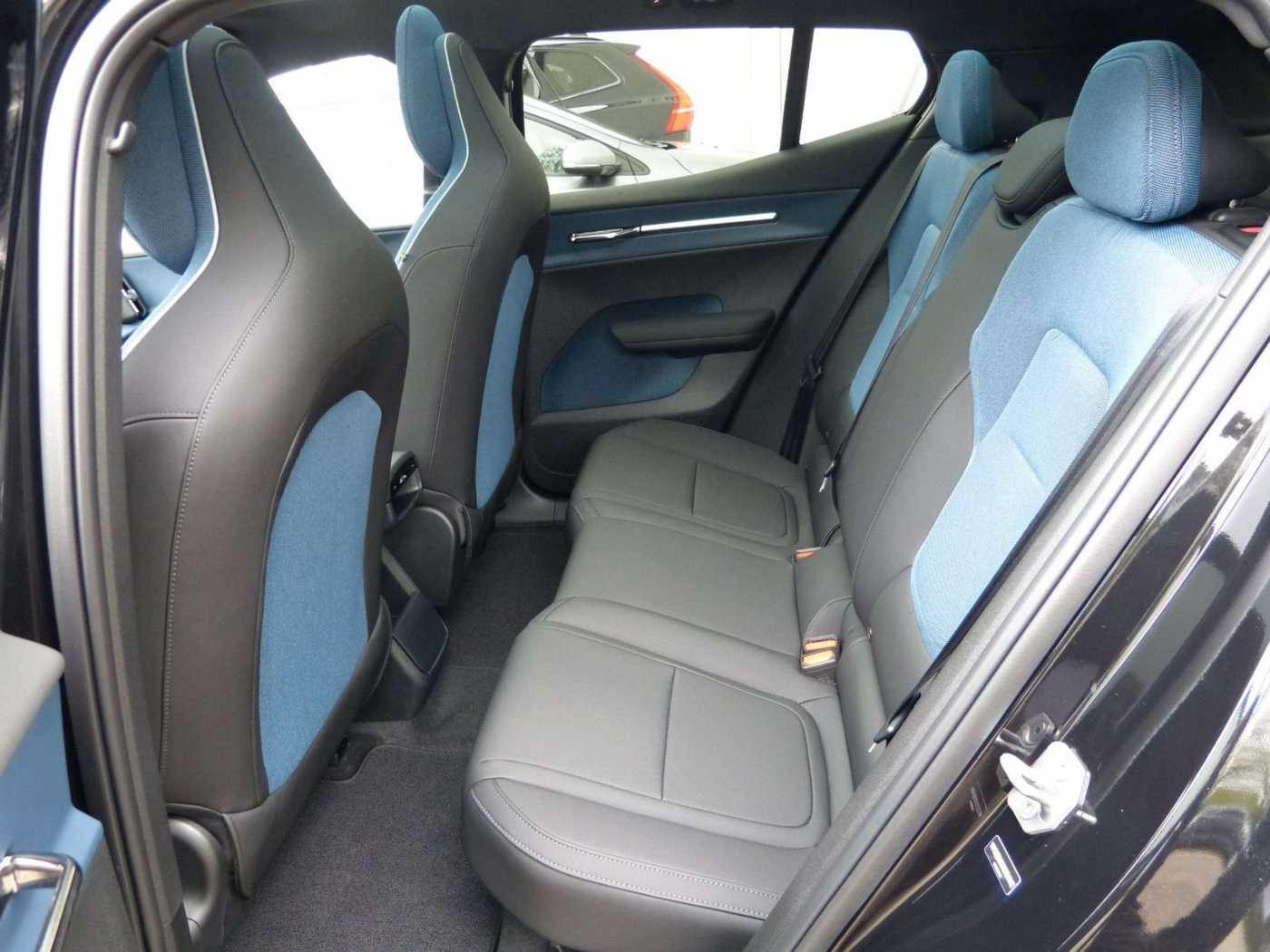 Volvo  Ultra Twin Performance Pure Electric