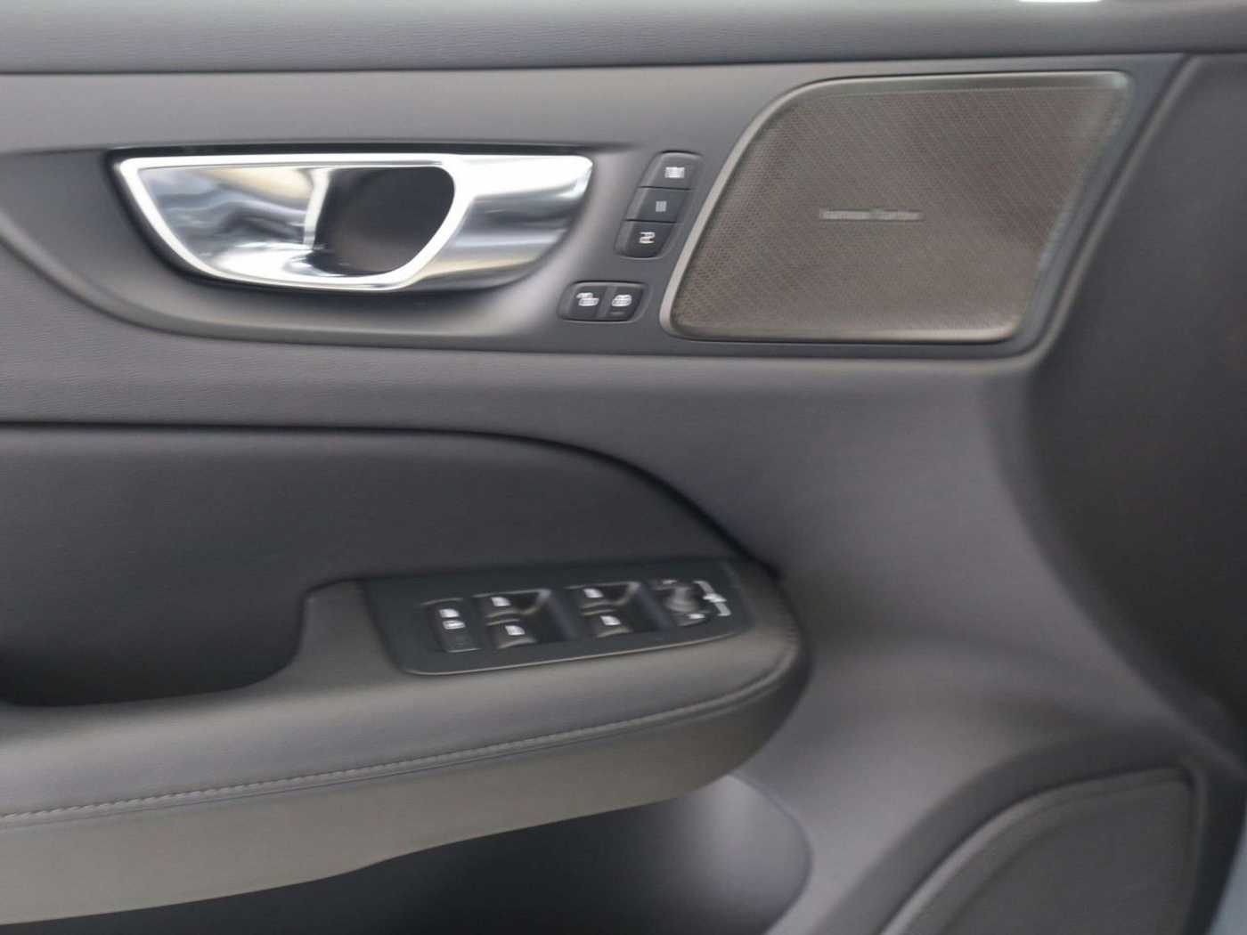 Volvo  V60 B5 Cross Country AWD Ultimate StdHz*Headup
