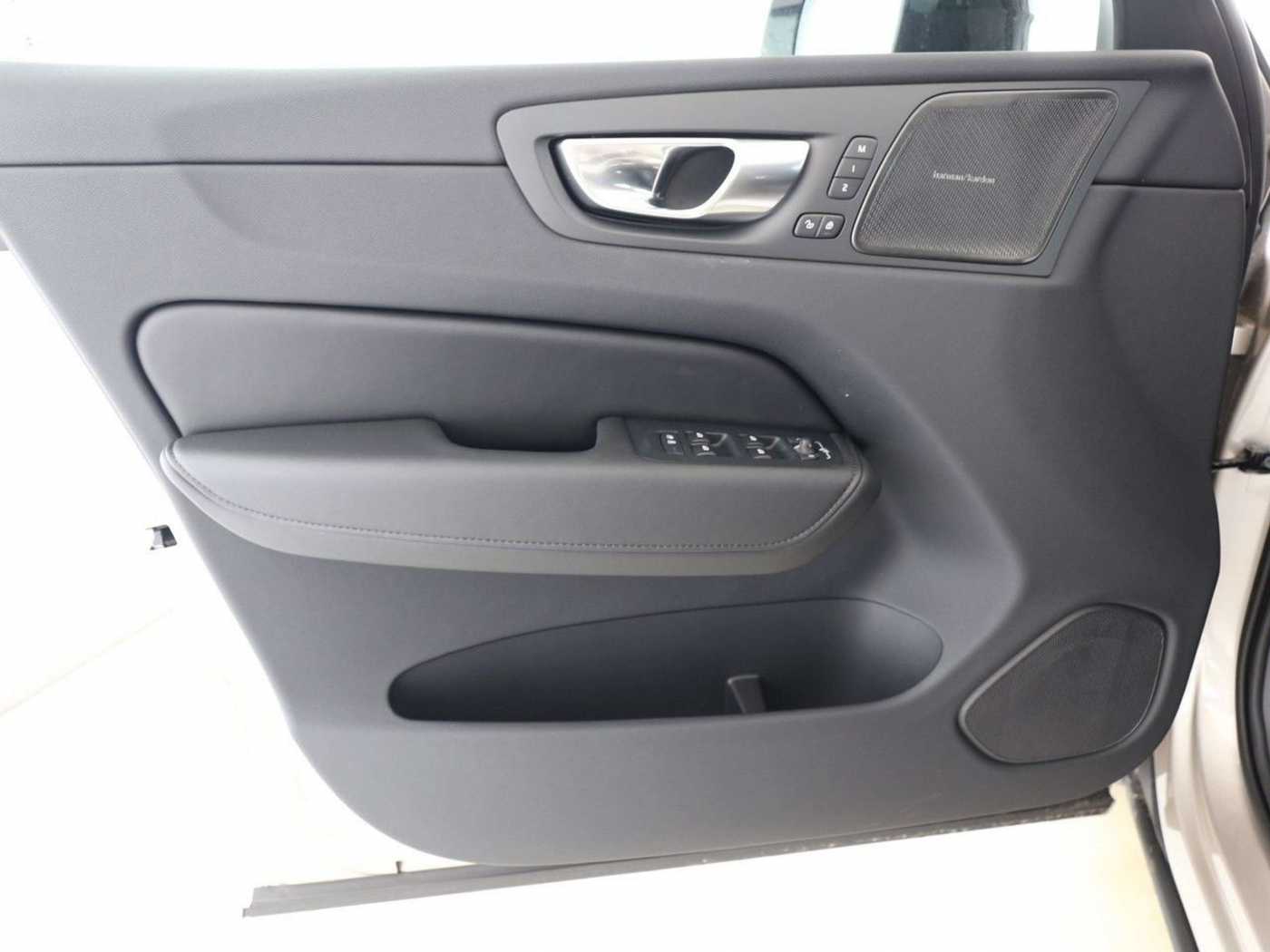Volvo  T8 Ultimate Dark Plug-In AWD SD*360°