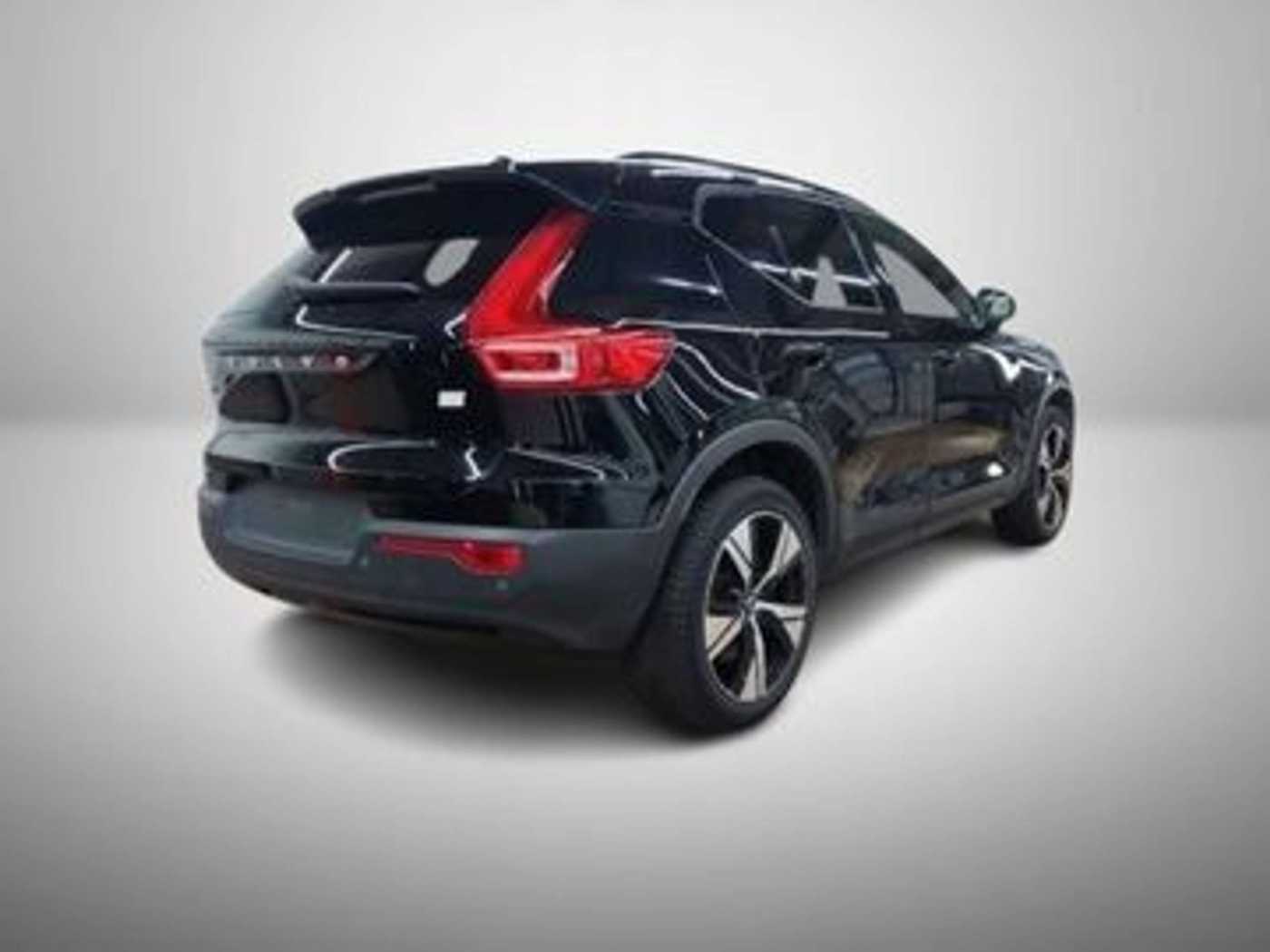 Volvo  Plus Pure Electric Ganzjahresbereifung