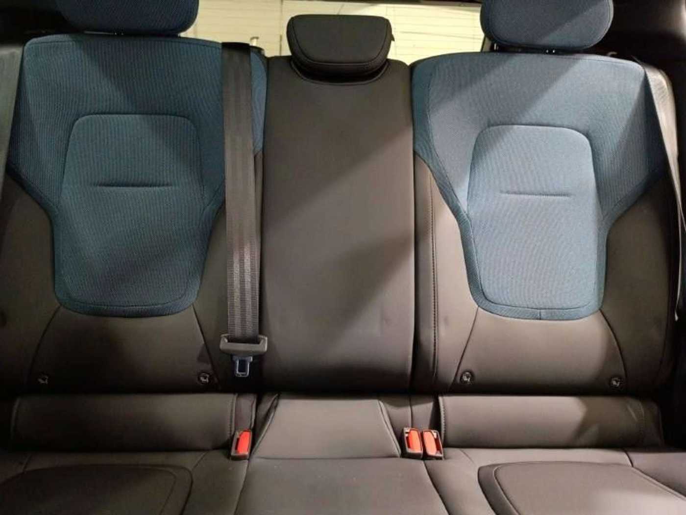 Volvo  Ultra AWD Performance Pure Electric