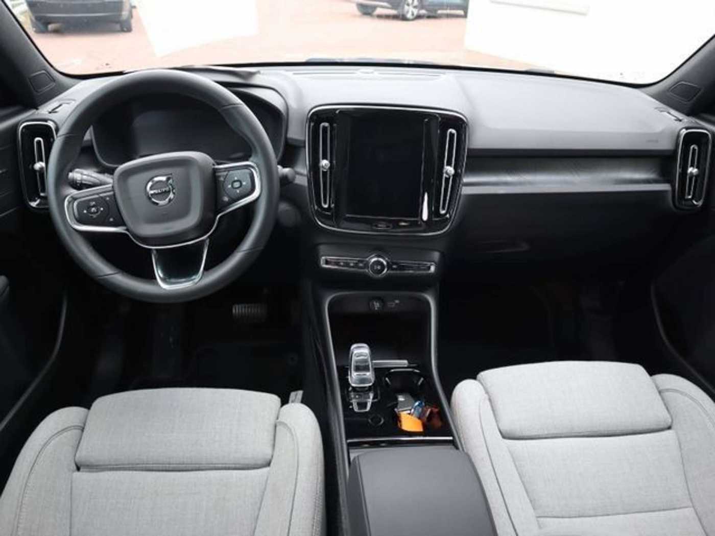 Volvo  Twin Ultimate Pure Electric AWD 360°