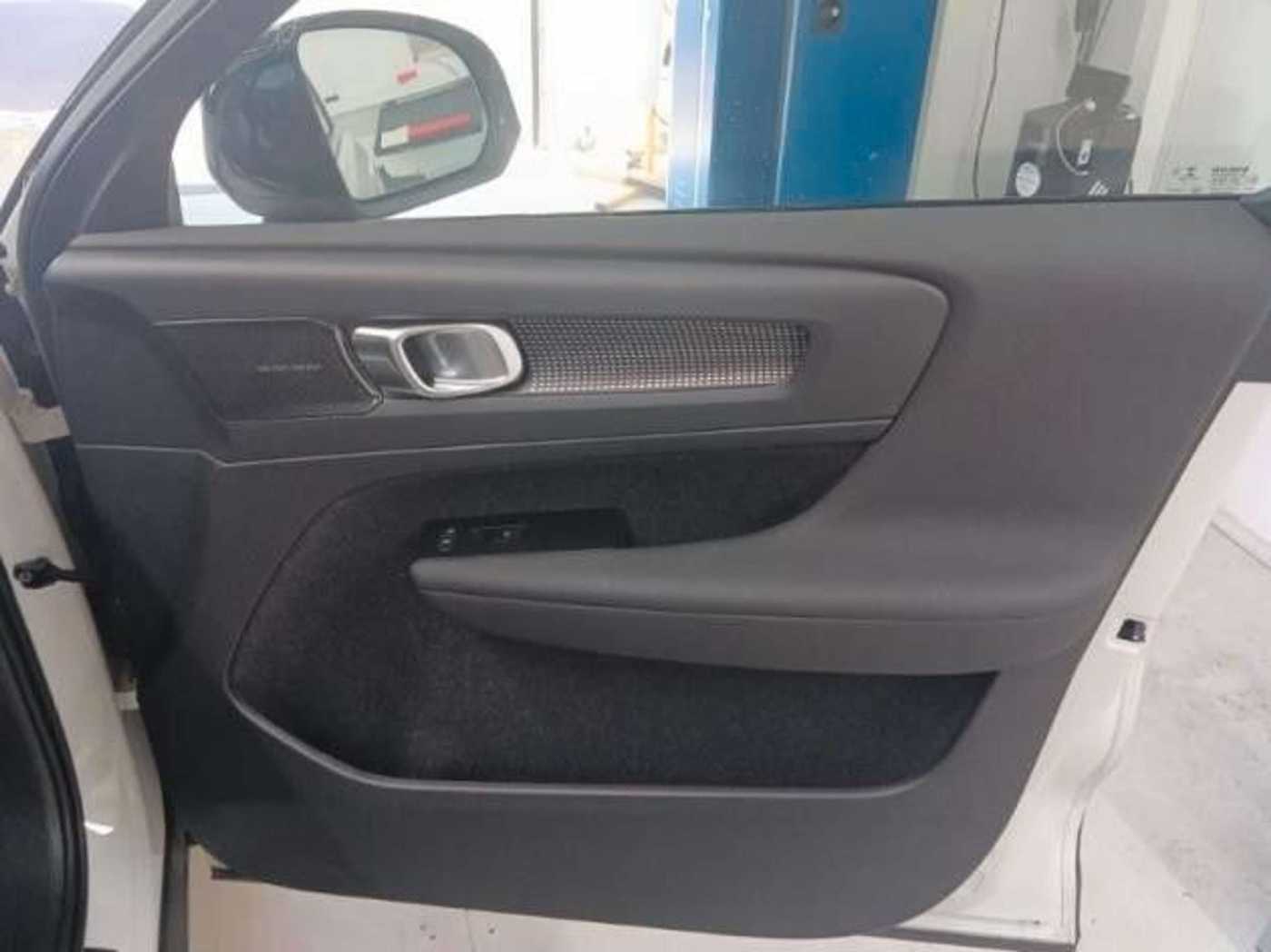 Volvo  B4 R Design Automatik ACC*