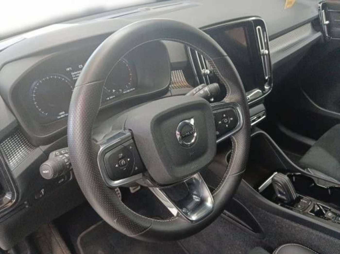 Volvo  B4 R Design Automatik ACC*