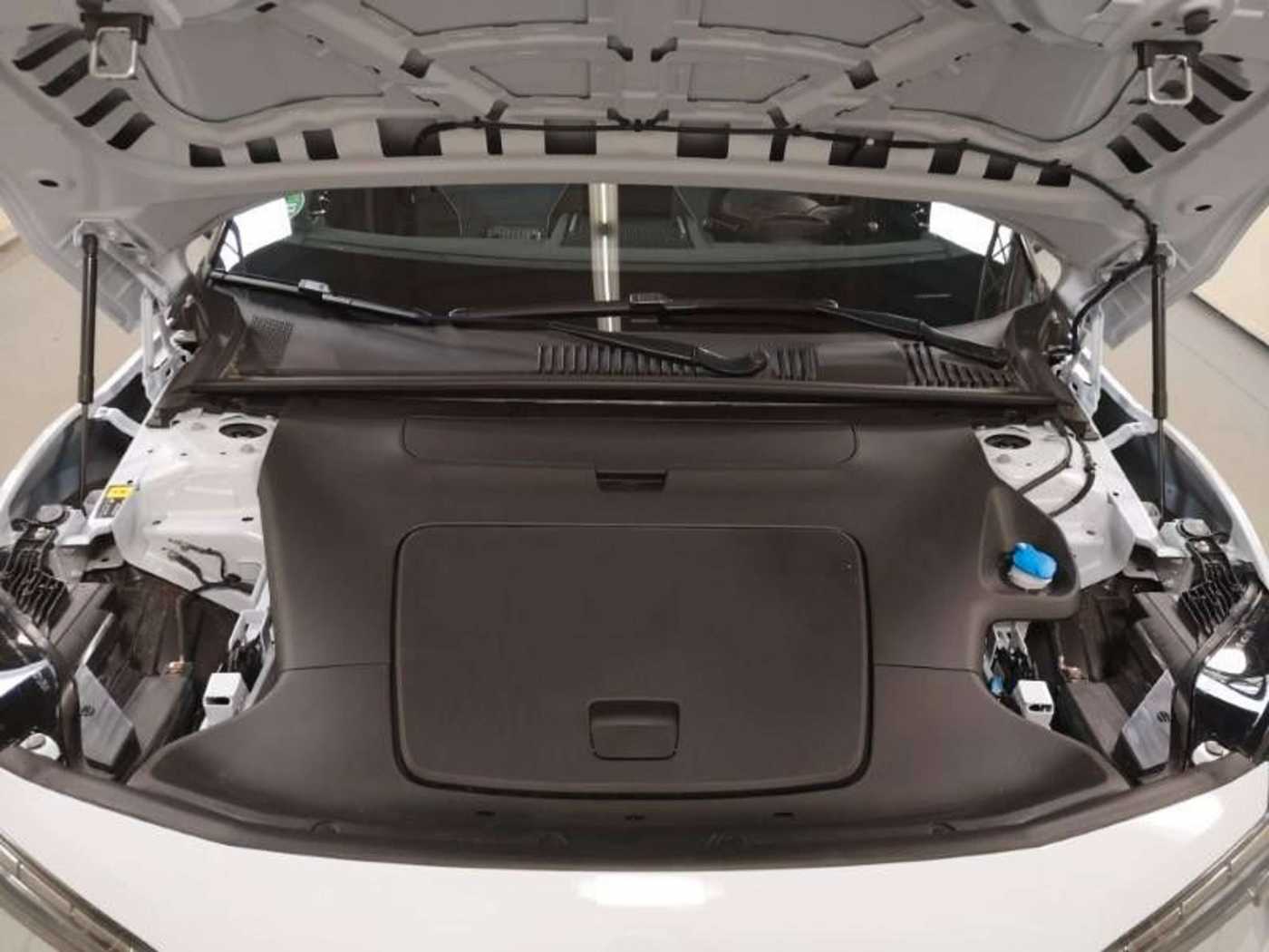 Volvo  Ultra AWD Pure Electric Winter-Pkt