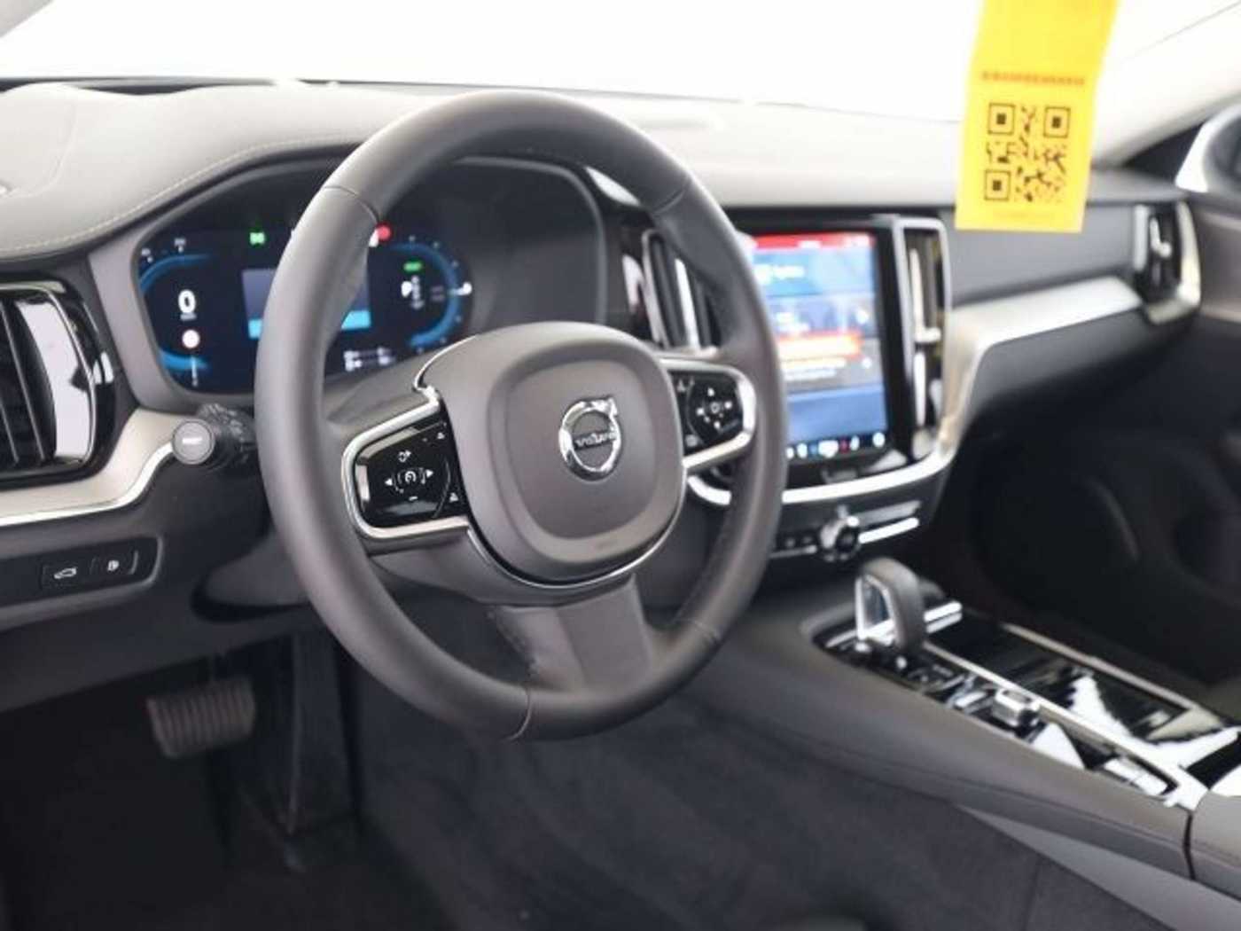 Volvo  Ultra Dark Plug-In Hybrid AWD 360°Akustik