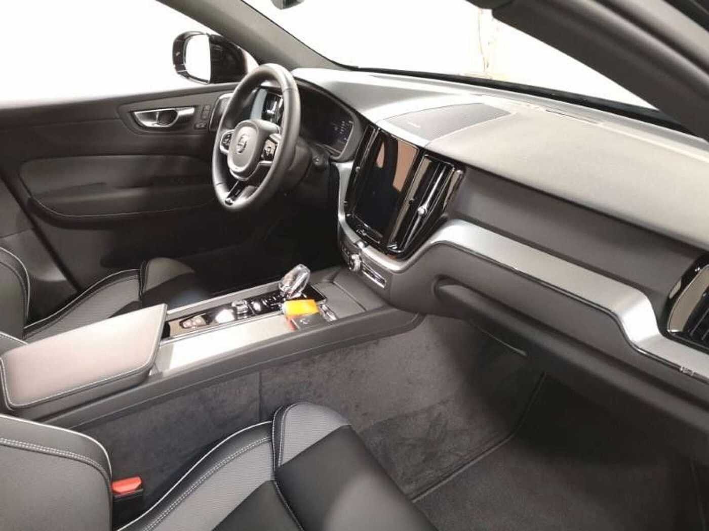 Volvo  T8 AWD Plus Black Edition Plug-In ACC*SD