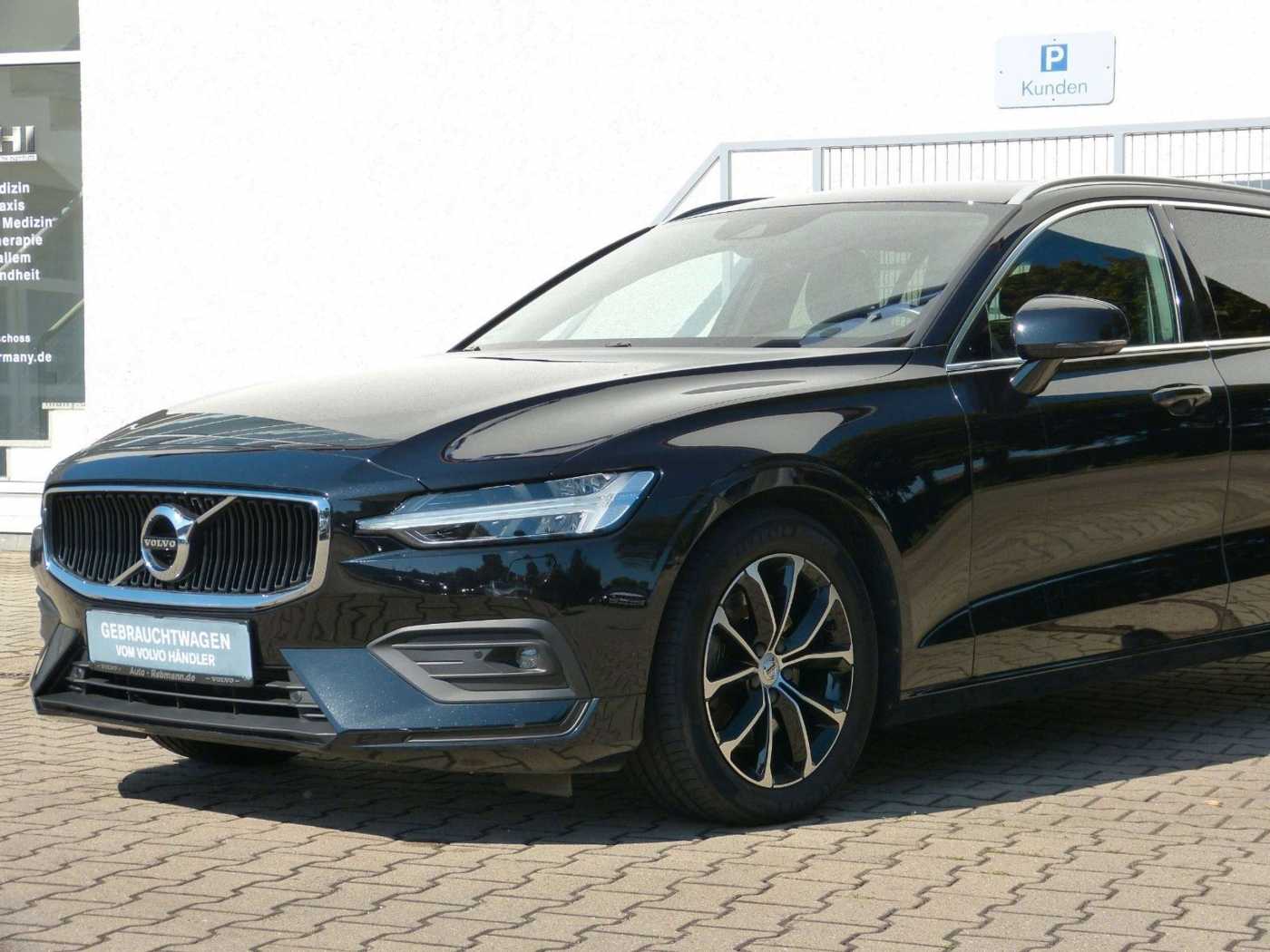 Volvo  D4 Momentum Pro Automatik AHK