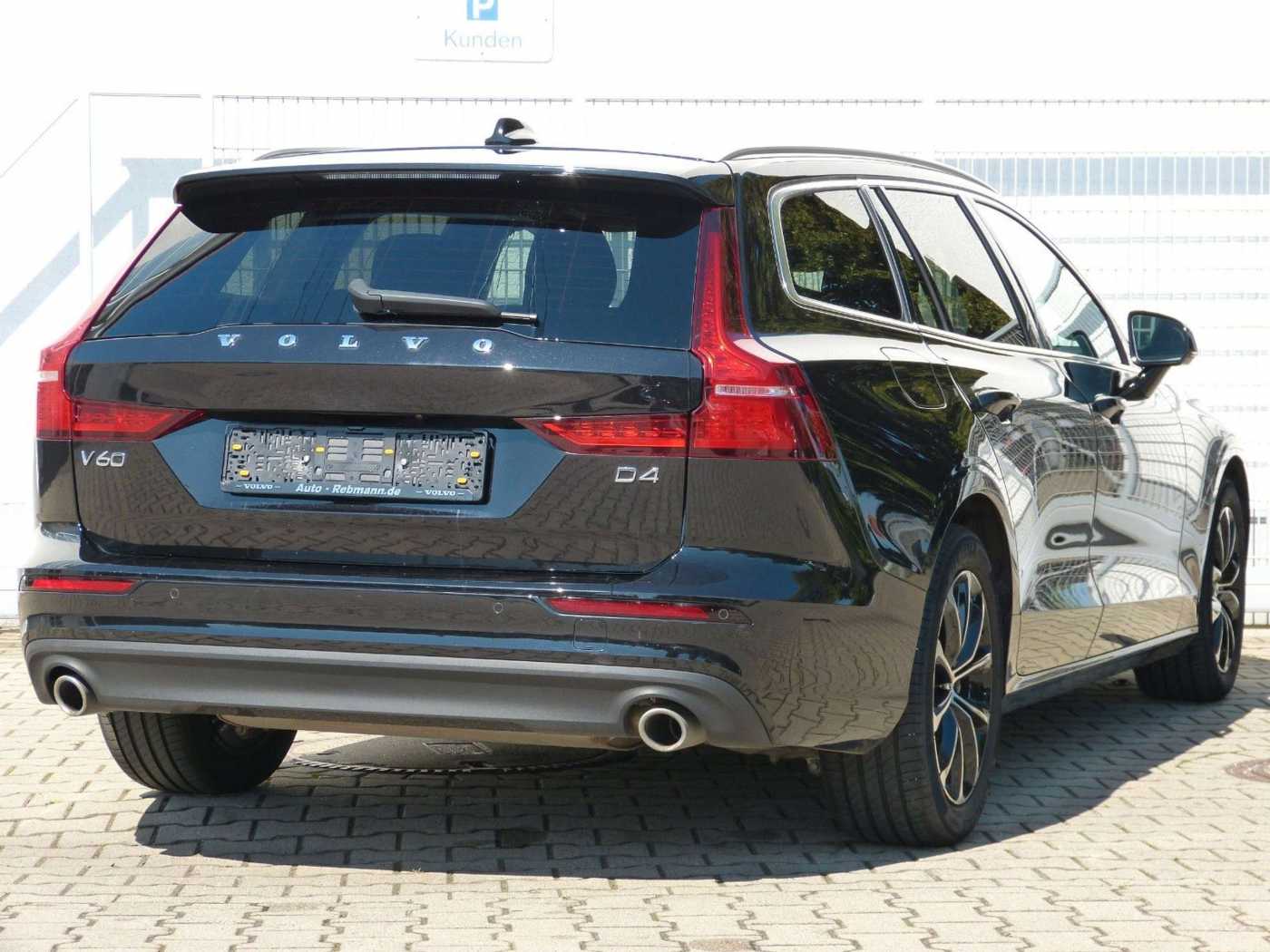 Volvo  D4 Momentum Pro Automatik AHK