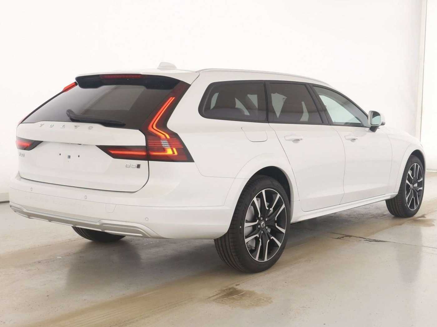 Volvo  V90 B5 Cross Country Ultimate AWD StdHz*SD