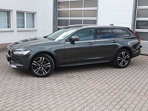 Volvo  Pro AWD Standhzg H&K