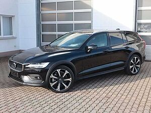 Volvo  V60 B5 Cross Country Ultimate AWD 360° B&W AHK