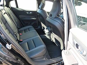 Volvo  B4 Plus Dark Automatik SD*StdHz*ACC