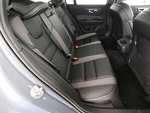 Volvo  B4 Kombi Plus Dark Standhzg ACC 360° H&K