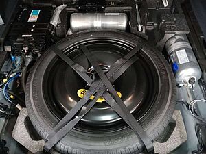 Volvo  B4 Ultimate Dark AWD B&W Luft Massage 22'SD