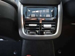 Volvo  B5 CC Ultimate Bright AWD Massage Standhzg