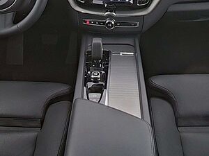 Volvo  B4 AWD Plus Dark Automatik StdHz*ACC