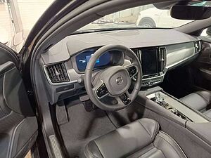 Volvo  V90 B4 Cross Country Plus AWD StdHz*SD*360°
