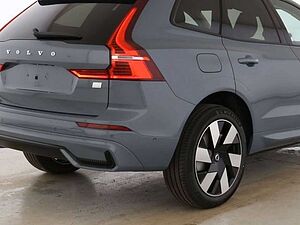 Volvo  T8 Plus Dark Plug-In Hybrid AWD 360° H&K