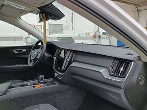 Volvo  B4 Core Automatik ACC*AHK