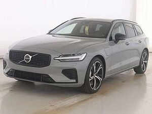 Volvo  T6 Kombi Plus Dark Plug-In Hybrid AWD