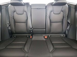 Volvo  B5 AWD Ultimate Black Edition SD*StdHz*