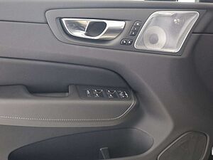 Volvo  B5 AWD Ultimate Black Edition SD*StdHz*