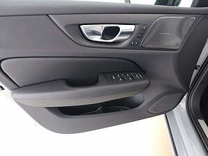 Volvo  T6 Plus Dark Plug-In Hybrid AWD 360°