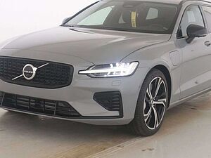 Volvo  T6 Plus Dark Plug-In Hybrid AWD 360°