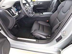 Volvo  T6 Plus Dark Plug-In Hybrid AWD 360°