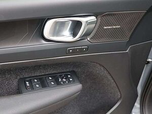 Volvo  Twin Ultimate Pure Electric AWD 360°