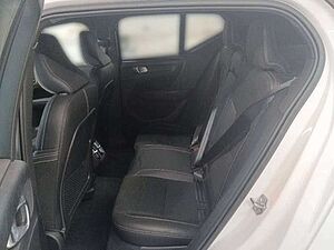 Volvo  B4 R Design Automatik ACC*