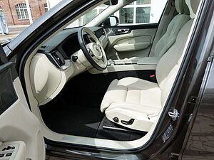 Volvo  B4 Ultimate Bright AWD SD*StdHz*LuftFw
