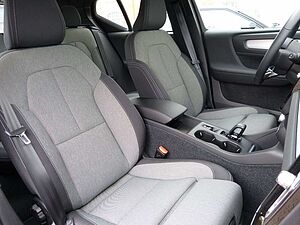 Volvo  T4 Core Recharge Plug-In Hybrid ACC*360°