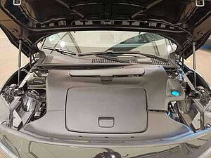 Volvo  Ultra AWD Pure Electric 20'Winter-Pkt