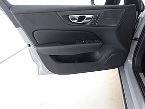 Volvo  Ultra Dark Plug-In Hybrid AWD 360°Akustik