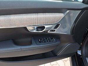 Volvo  V90 B5 Cross Country Ultimate AWD Massage B&W