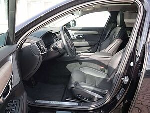 Volvo  V90 B5 Cross Country Ultimate AWD Massage B&W
