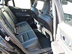 Volvo  B4 Plus Dark Automatik SD*StdHz*ACC
