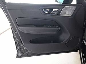 Volvo  B5 Ultra Dark AWD B&W Massage 22'Luftfwk