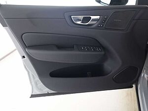 Volvo  T6 Plus Dark Plug-In Hybrid AWD  SD*ACC