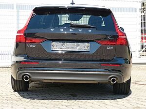 Volvo  D4 Momentum Pro Automatik AHK