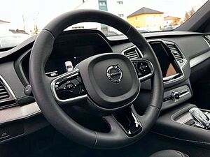 Volvo  Plus Dark ATG AWD*Standhzg*Pano*Android*21'