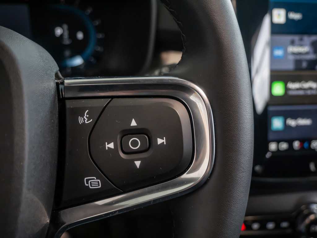 Volvo  NAVI ACC LENKRADHZ. LED