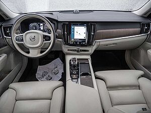 Volvo  Kombi 2.0 Inscription AWD B&W STANDHZ LED