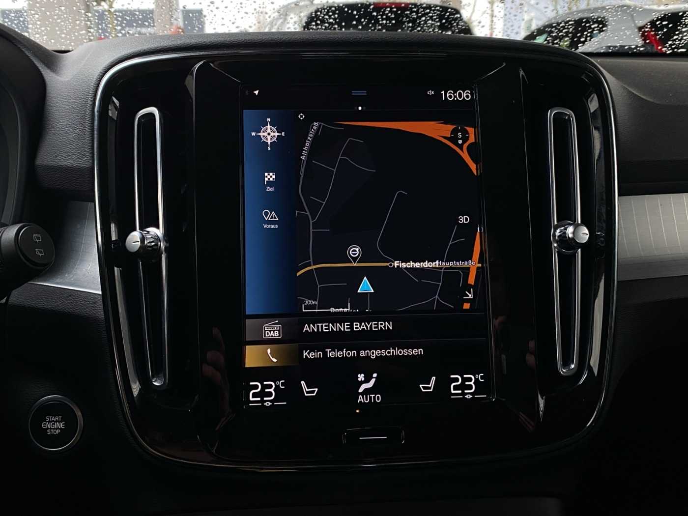 Volvo  XC 40