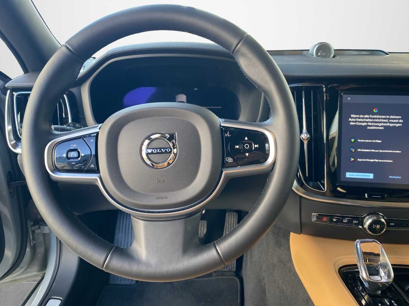 Volvo  Recharge
