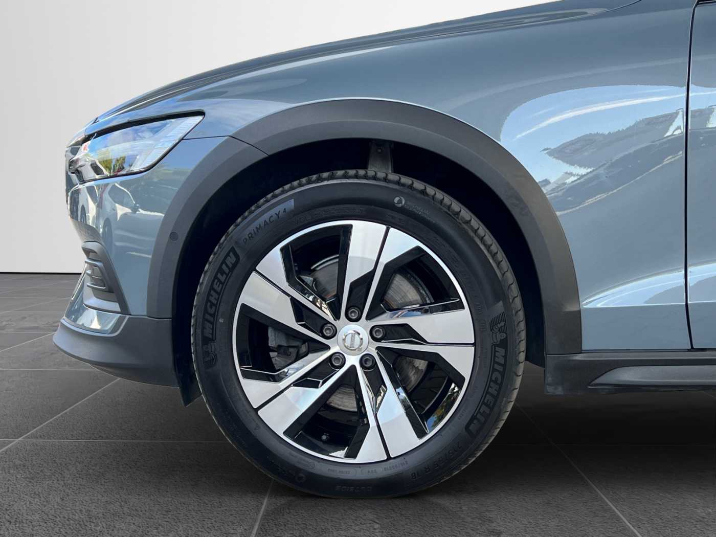 Volvo  CC