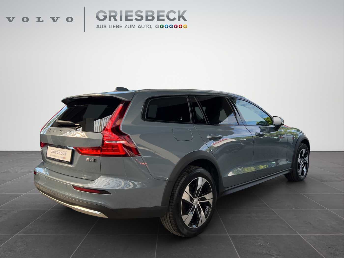 Volvo  CC